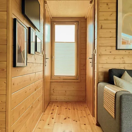108 Tiny House Mit Blick Ins Gruene